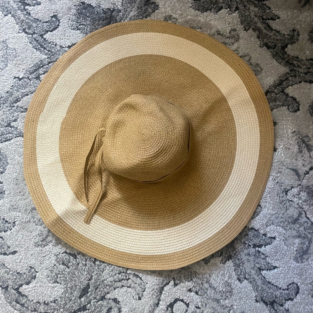 Floppy Beach Hat - image 1